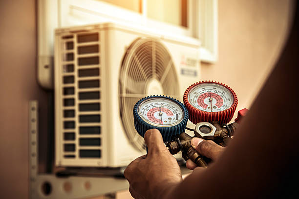 Professional Hvac Repair technician working in Feasterville Trevose, PA